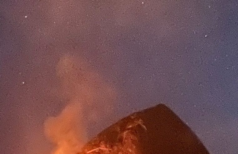 Balões causam incêndio florestal em Corrêas