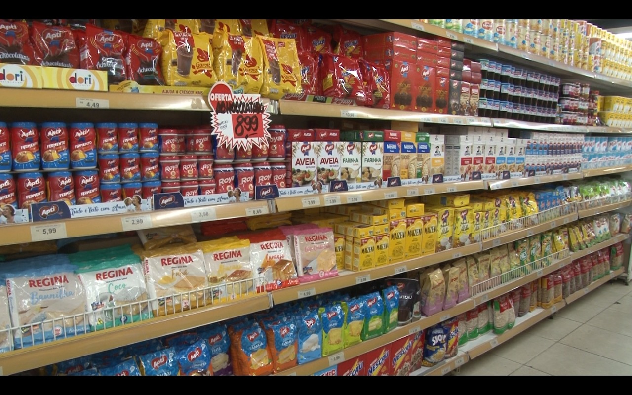 Empresas reduzem tamanho de embalagens de diferentes produtos