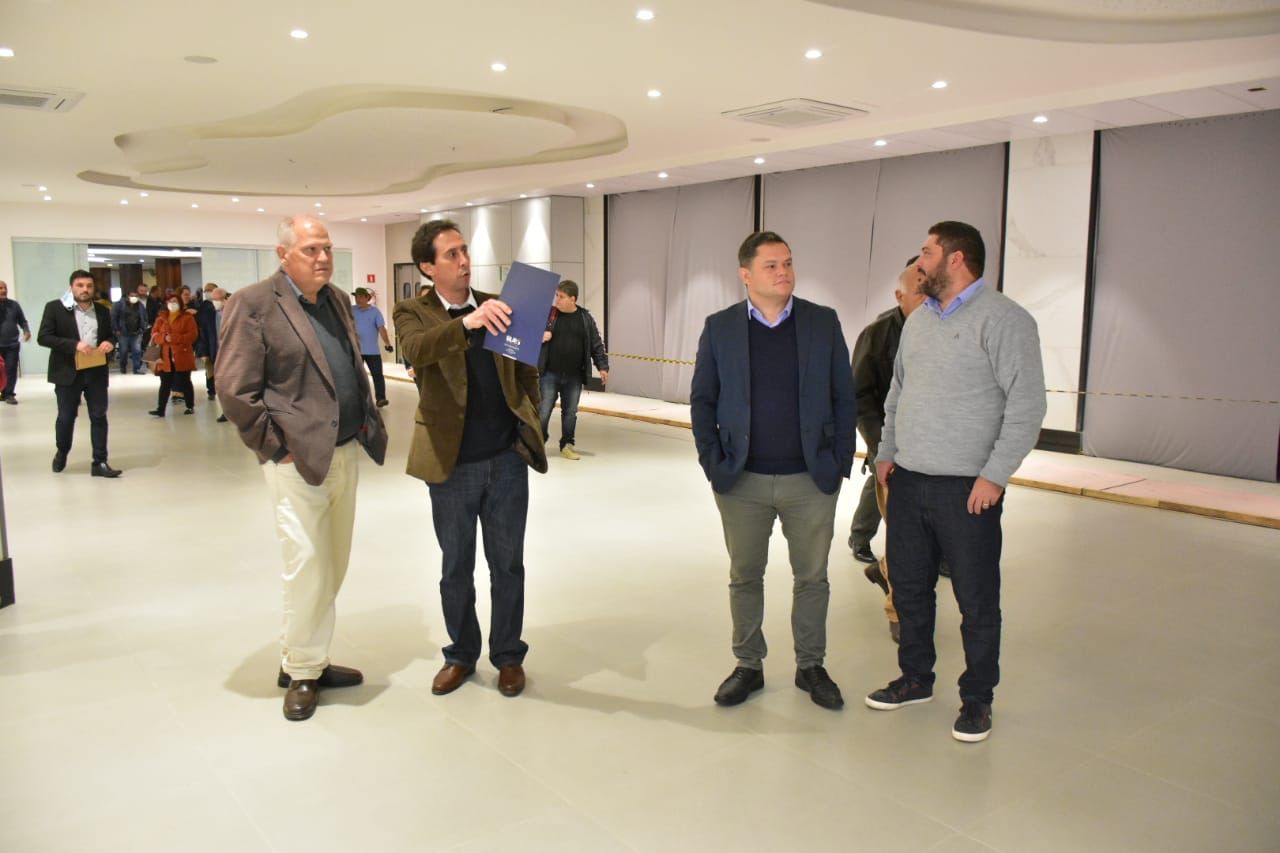 Prefeitura de Petrópolis afirma que novo centro administrativo gerará economia de R$ 15 mil mensais