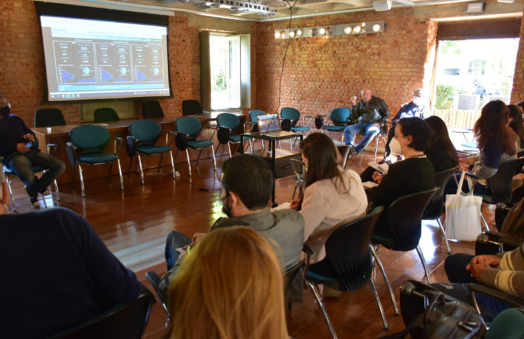 Comitê Cientifico mantém a determinação do uso de máscaras nas escolas e transporte público