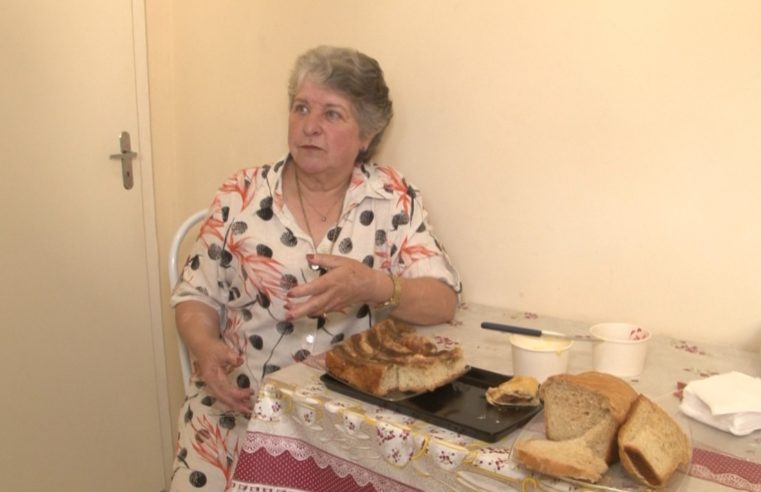Culinarista ensina a fazer receita típica da Bauernfest