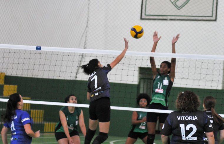 Campeonato de Vôlei Feminino de Petrópolis tem cinco jogos neste domingo (31)
