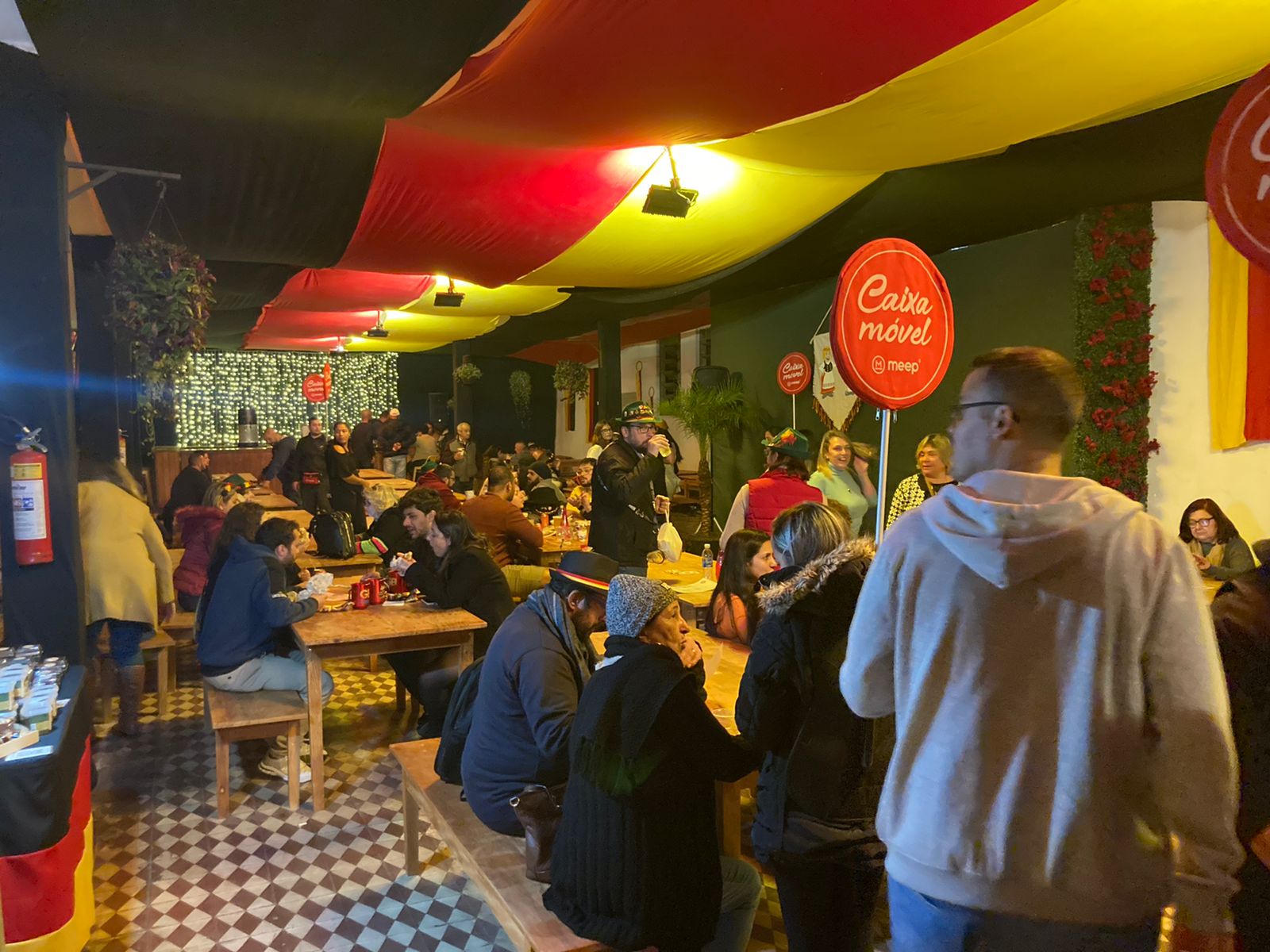 Espaço da Bauernfest terá transmissão de jogos e muita música nesta semana
