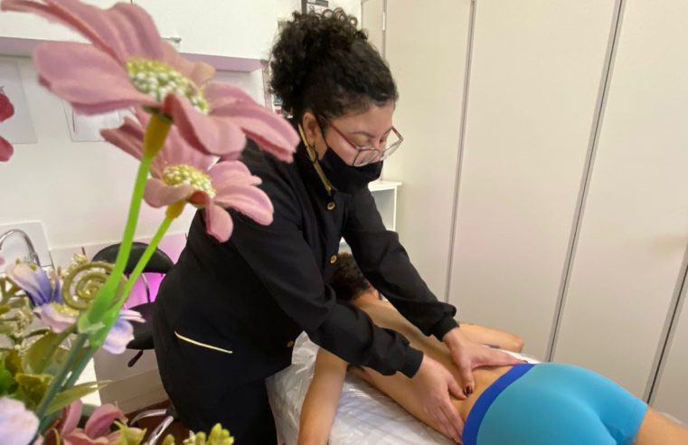 Massagens com velas trazem alívios para cansaço excessivo, estresse e peso emocional