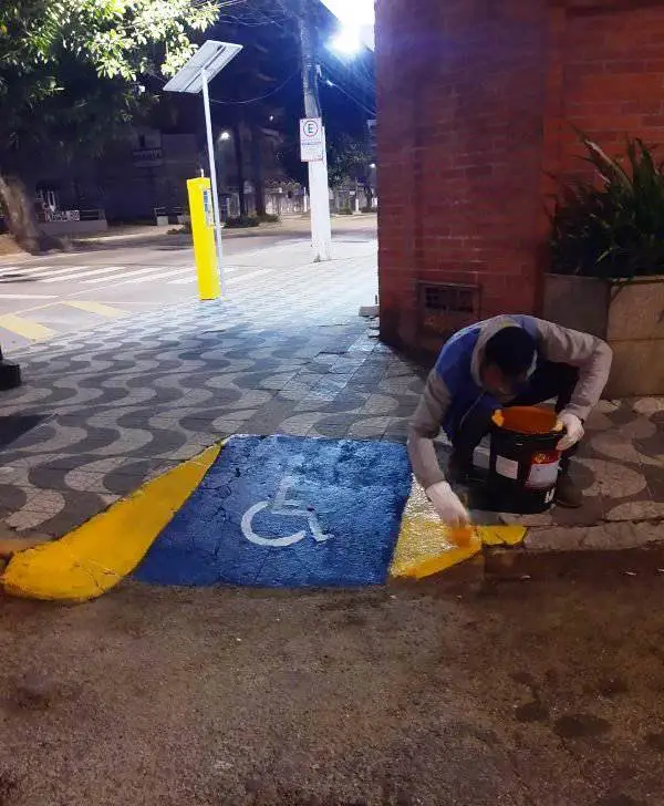 Secretaria de Segurança Pública reforça pintura de rampas de acessibilidade em diversas ruas