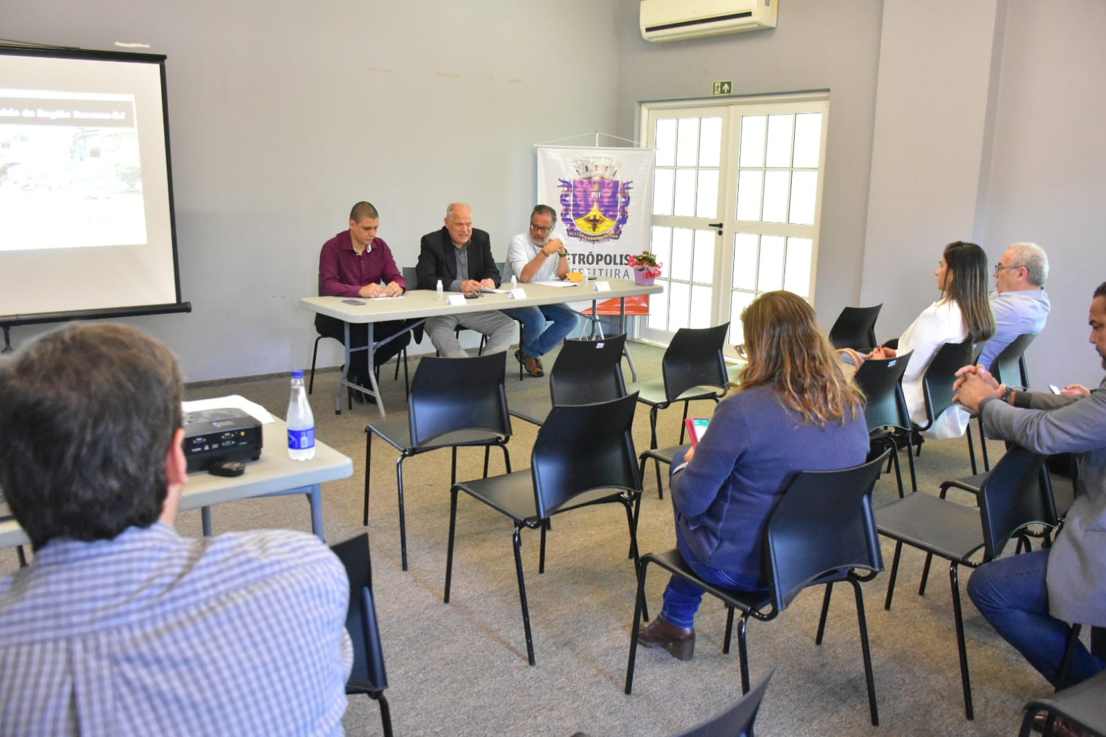 Prefeito e Secretários dos municípios que compõem o CIS Serra se reúnem em Petrópolis