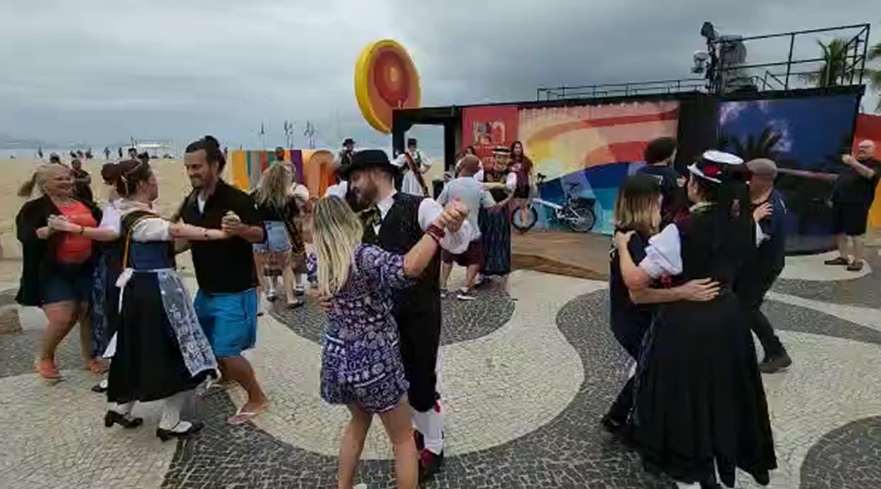 Secretaria de turismo do Estado do Rio de Janeiro divulga Bauernfest em Copacabana