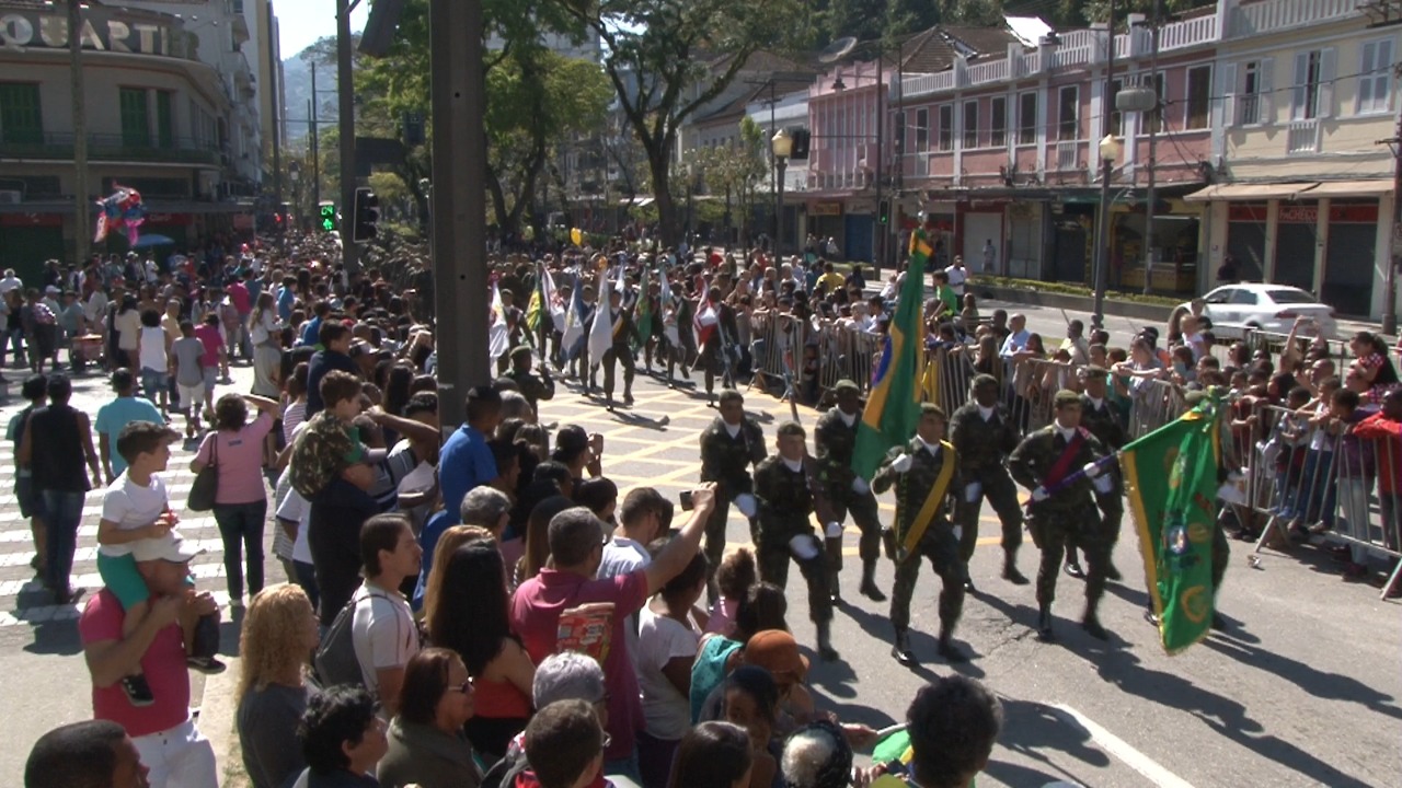 Prefeitura inicia preparativos para o desfile cívico na Rua do Imperador