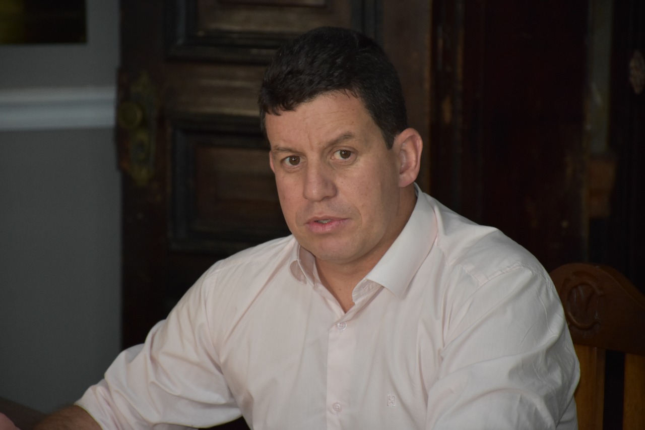 Vereador Hingo Hammes pede à Prefeitura parcelamento de multa a ambulantes legalizados por atraso no licenciamento de 2020 e 2021