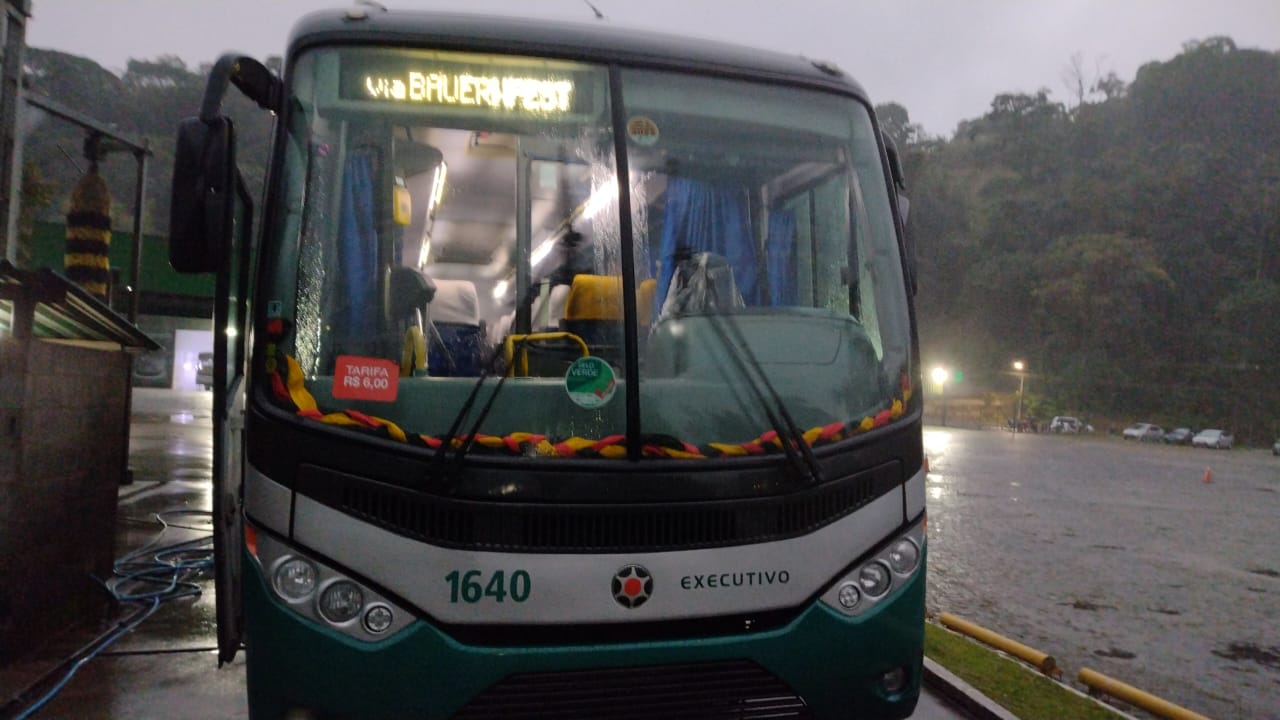 Empresas de ônibus fazem operação especial durante a Bauernfest