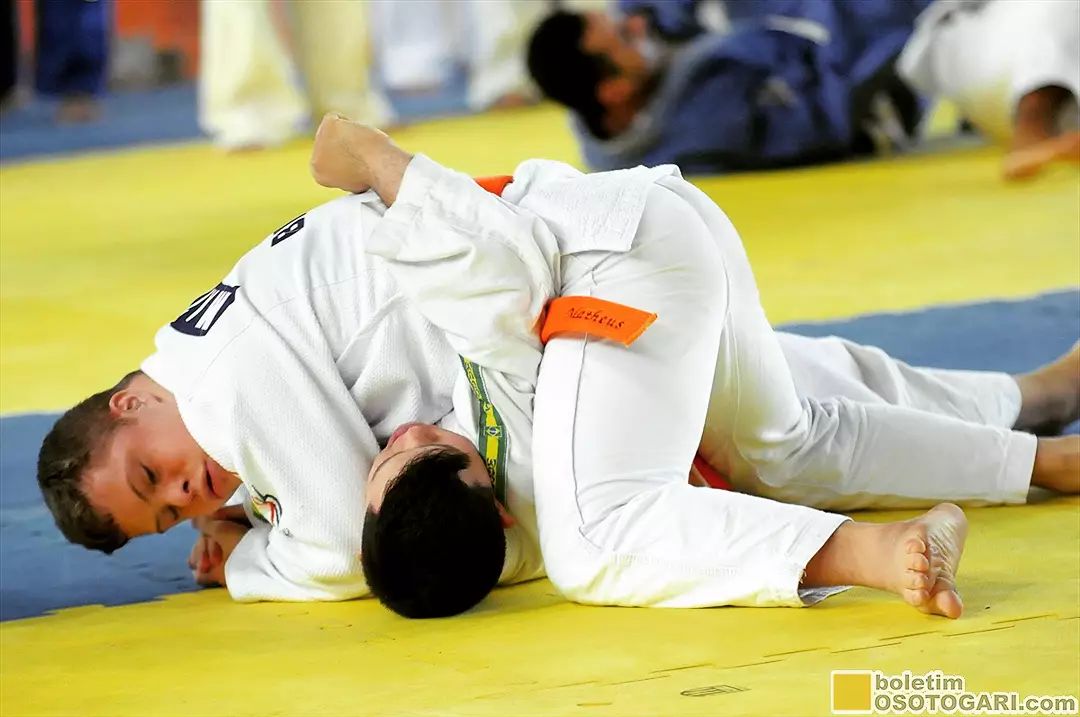 Atleta petropolitano de judô coleciona vitórias e medalhas