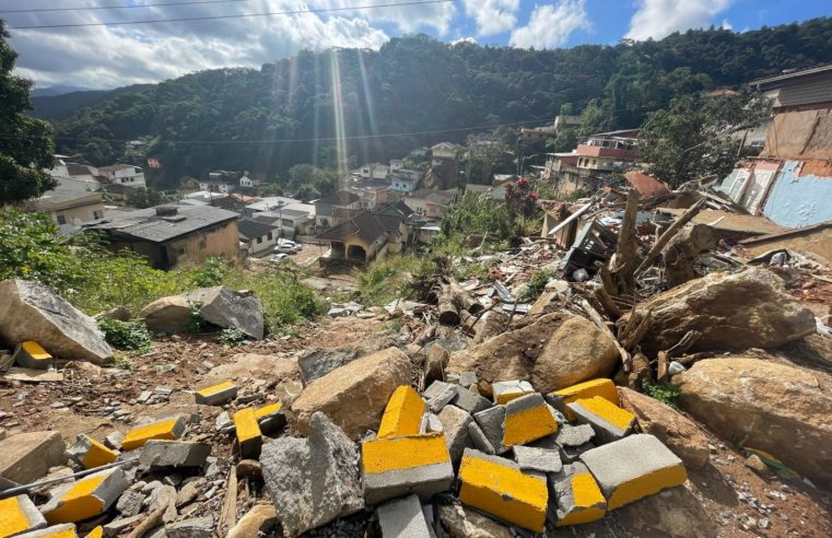 Seis meses da tragédia de Petrópolis: saiba como estão as regiões do Caxambú e a Rua do Túnel, no Quissamã