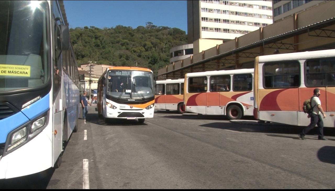 Empresas de ônibus fazem operação especial durante a Bauernfest