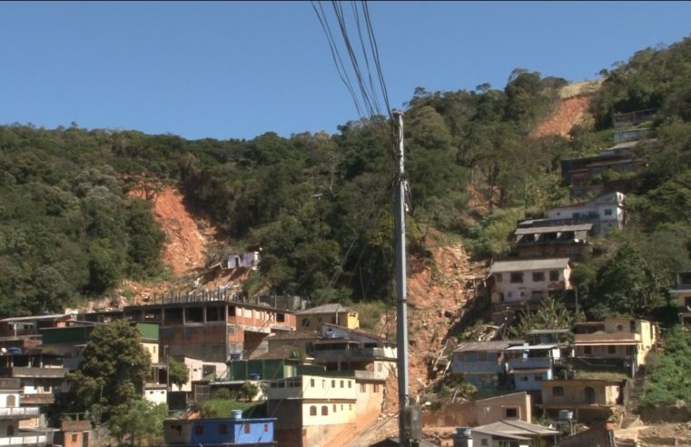 Moradores do Vila Felipe, 24 de maio e Rua Teresa pedem ajuda do poder público para a reconstrução das áreas afetadas pela chuva