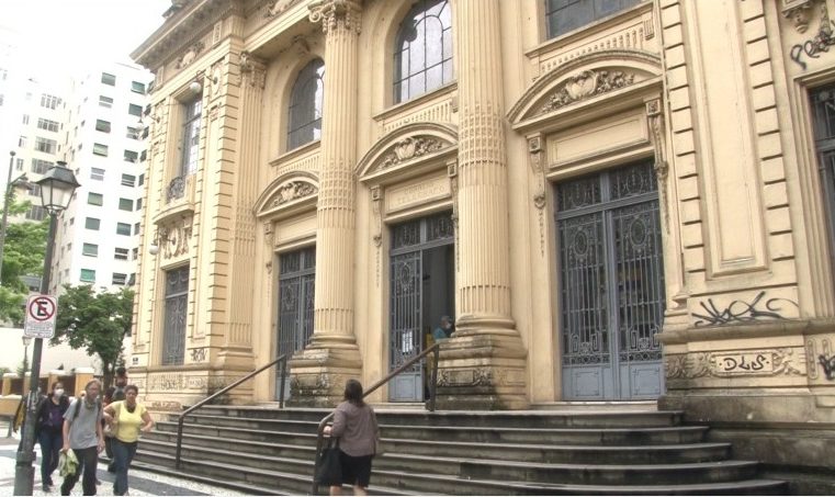 Prefeitura de Petrópolis oficia Correios para recuperar prédio na Rua do Imperador