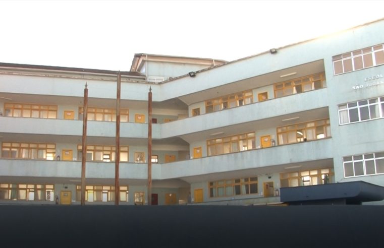Polícia investiga agressão contra adolescente. Caso aconteceu na escola São Judas Tadeu, em Petrópolis