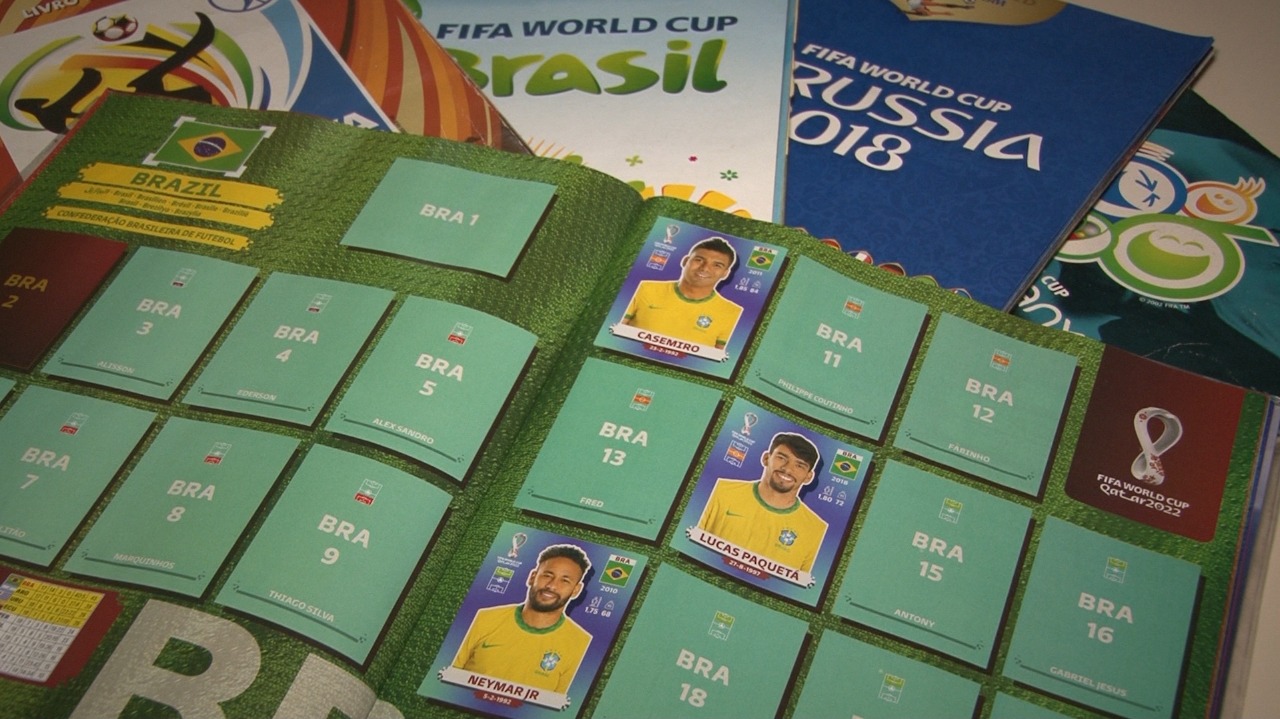 Álbum de figurinhas da copa dobra de preço em 2022