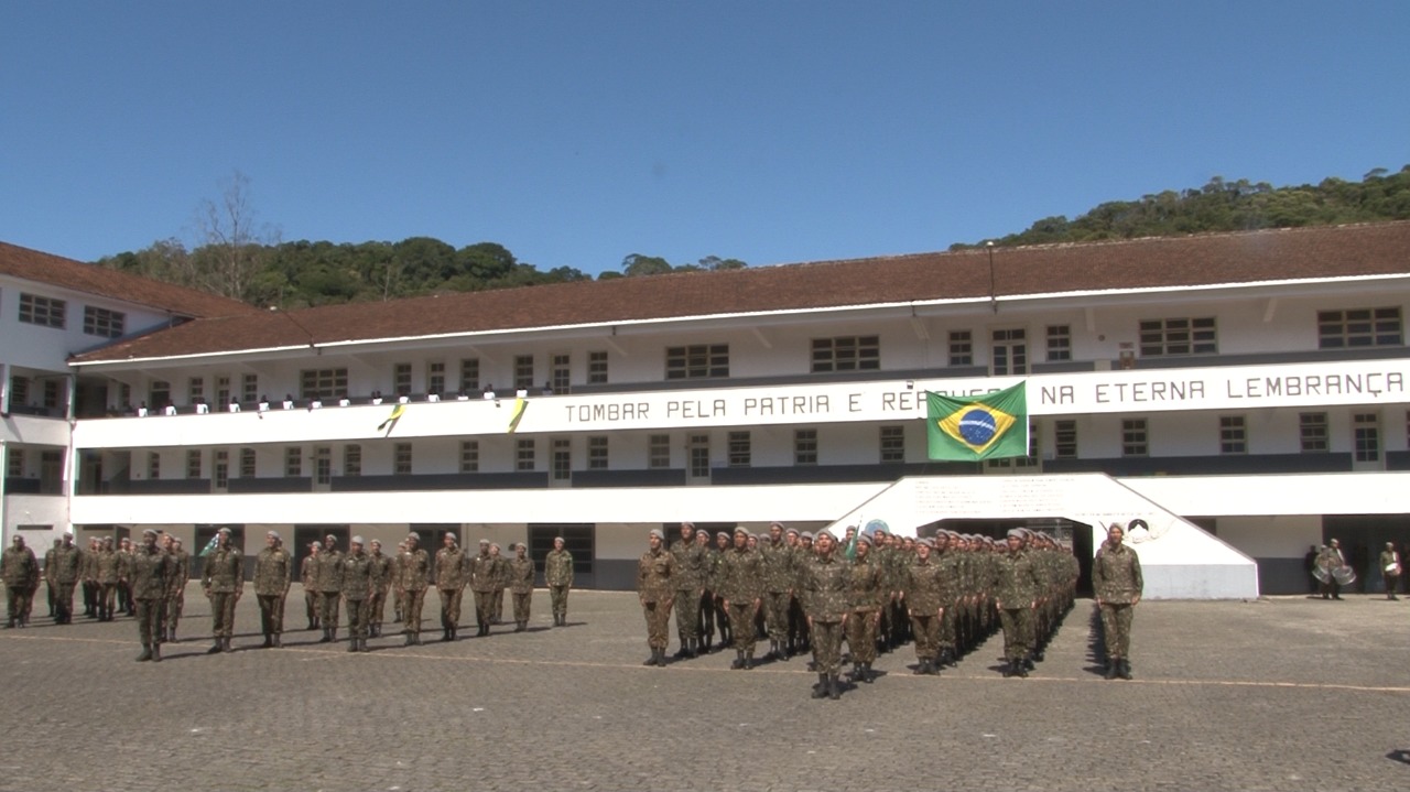 32º Batalhão Dom Pedro II realiza solenidade em comemoração ao dia do soldado