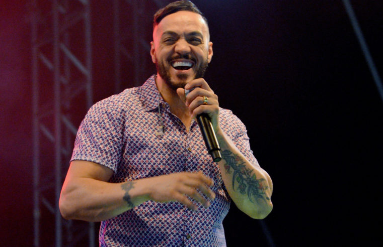 Cantor Belo se apresenta hoje em Teresópolis