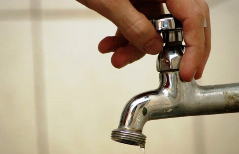 Pedras Brancas, em Petrópolis, está sem água devido a queda de energia, segundo Águas do Imperador