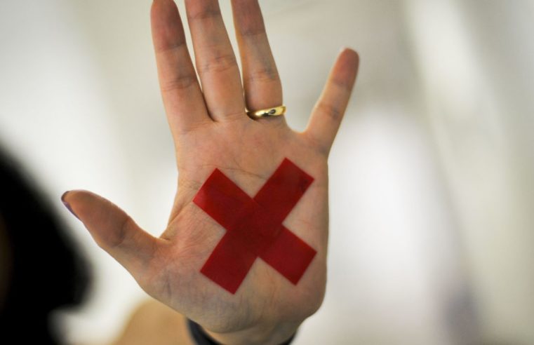 Senado aprova campanha de combate à violência contra a mulher
