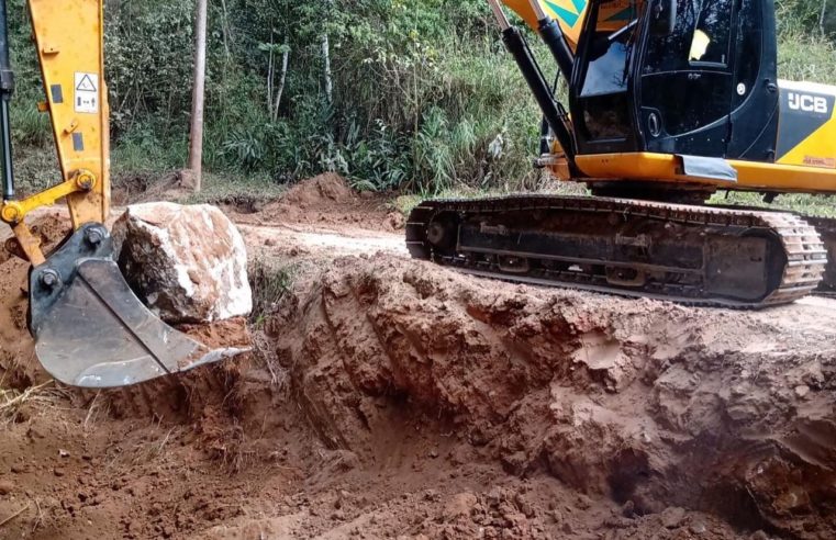 Encosta é recuperada na Estrada de Stucky em Nova Friburgo