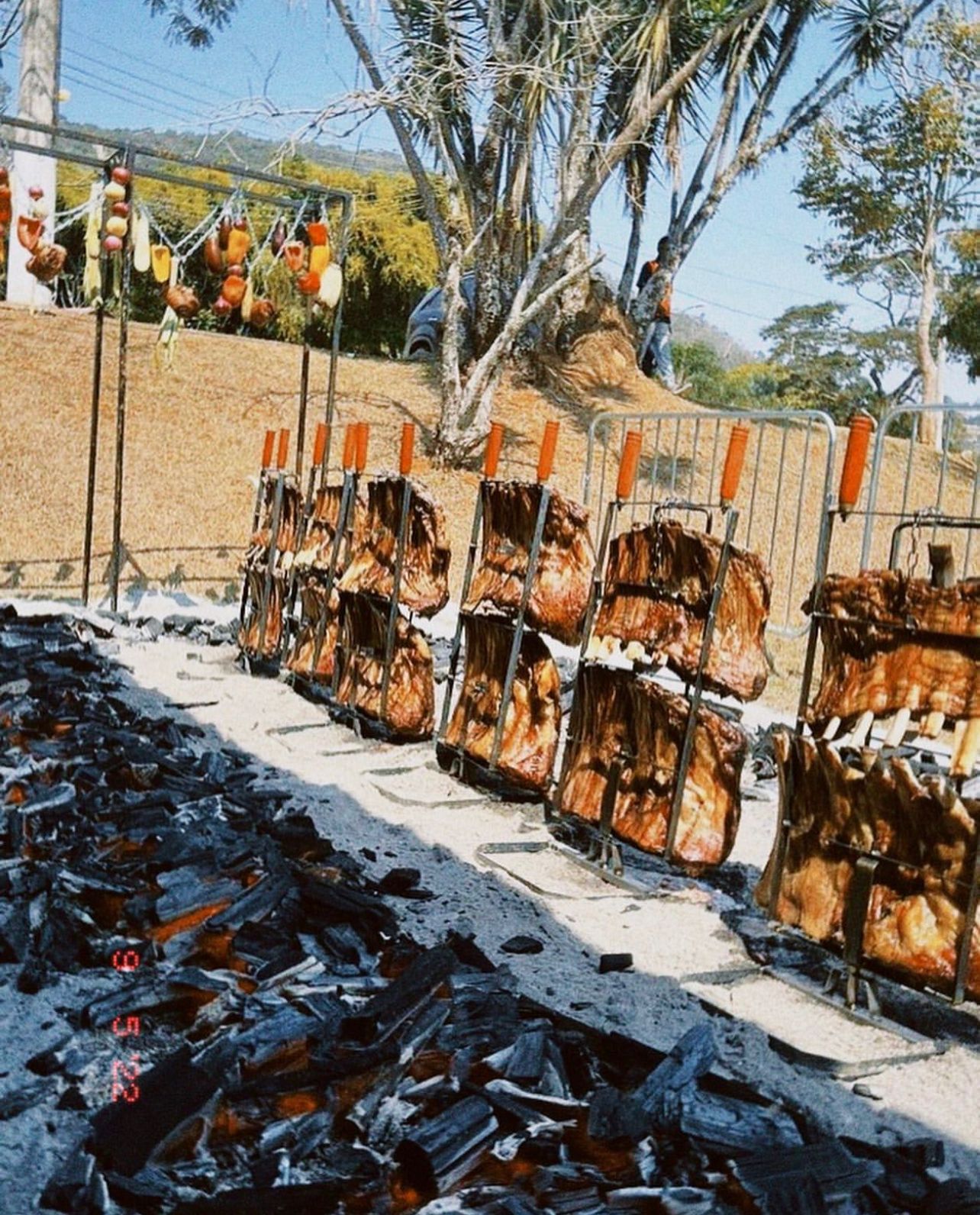 Saloon BBQ supera expectativa e reúne mais de 8 mil pessoas