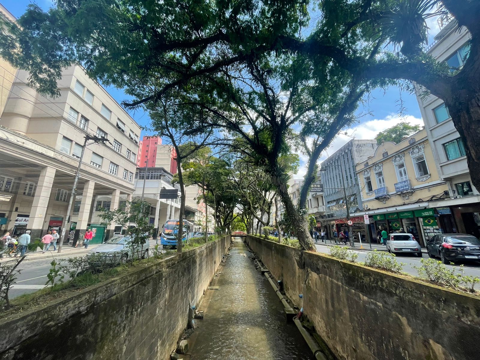 Trânsito de Petrópolis sofrerá alterações para realização do desfile cívico