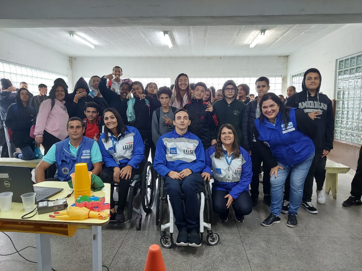 Semana Nacional de Trânsito começa com palestras em duas escolas da rede municipal