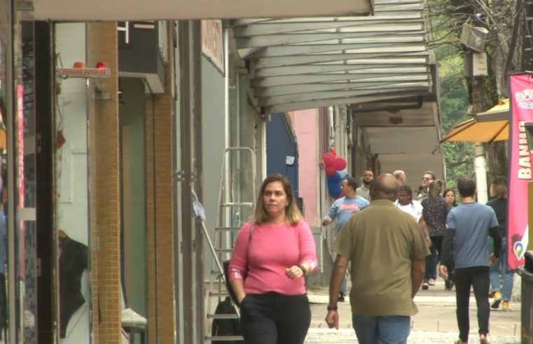 Sindicato do Vestuário consegue reajuste salarial para a categoria em Petrópolis