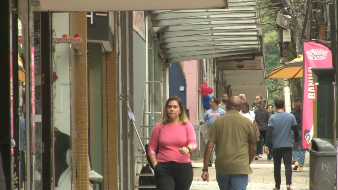 Sindicato do Vestuário consegue reajuste salarial para a categoria em Petrópolis