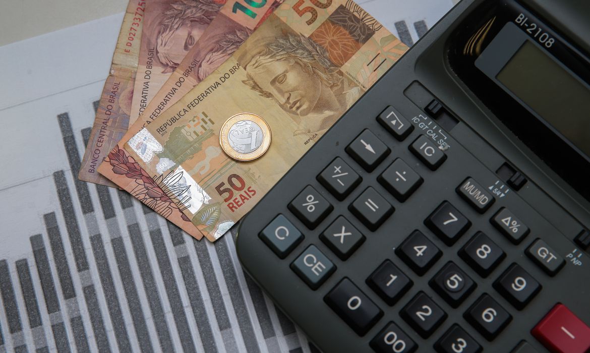 Prévia do IBGE registra deflação de 0,37% em setembro