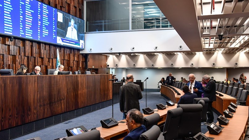 Alerj aprova projeto de incentivo ao uso de veículos elétricos