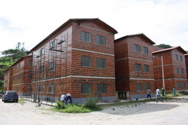 Prefeitura abre licitação para concluir obras em Conjunto Habitacional da Posse