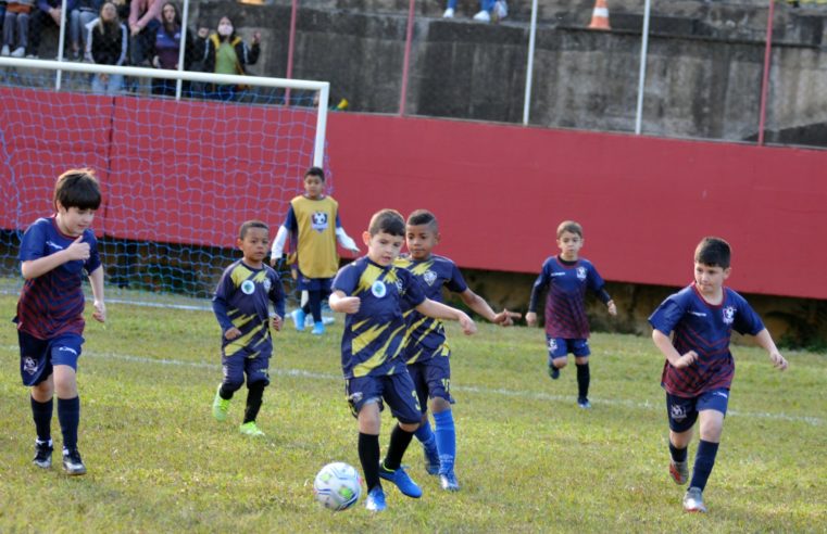 Campeonato Fut-7 de Escolinhas de Petrópolis terá encerramento neste sábado