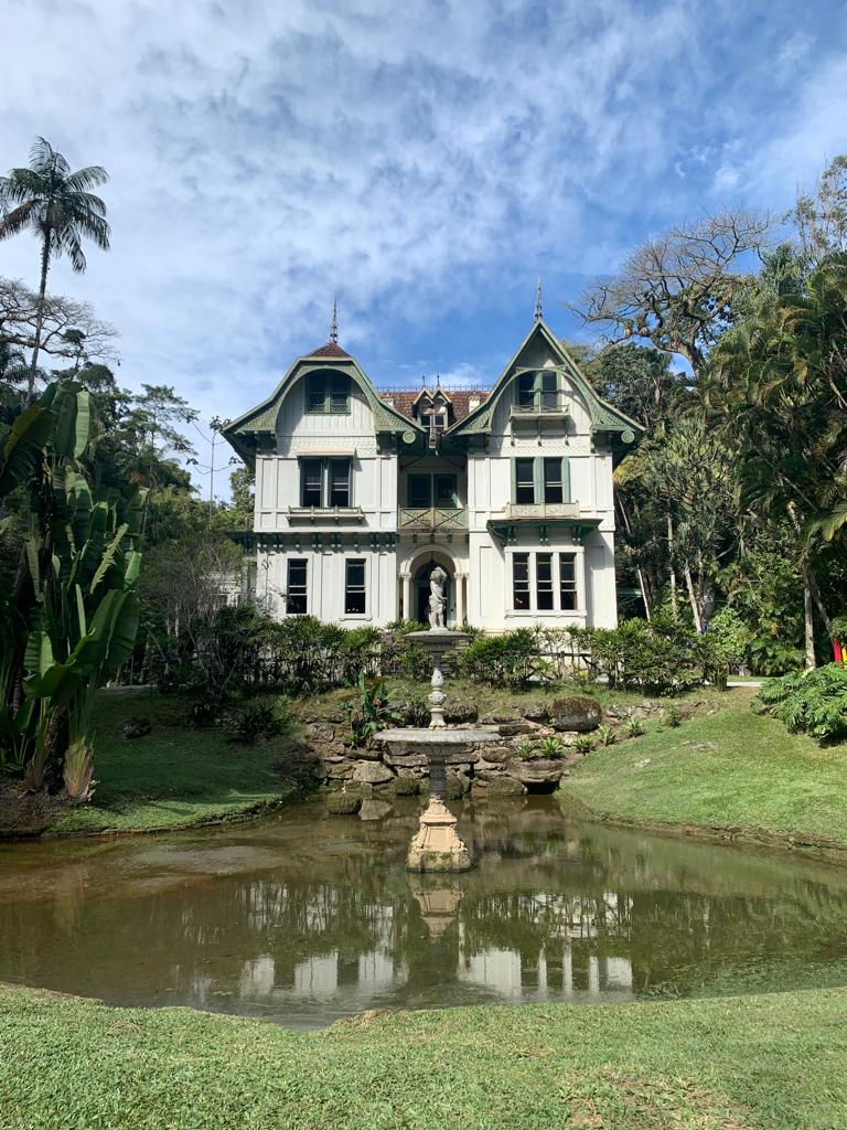 Casa de Petrópolis terá masterclass com Pedro Xexéo sobre ilustrações de Alvim Corrêa na obra ‘Guerra dos Mundos’