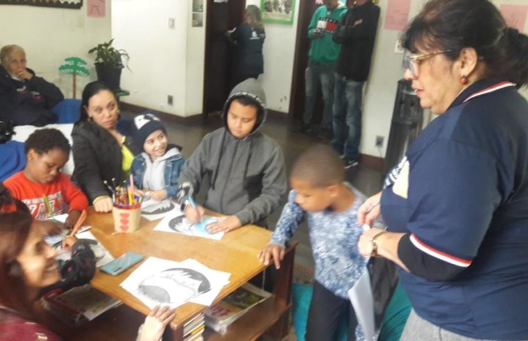 Palestra sobre os hábitos de higiene que previnem doenças leva crianças e pais ao CRAS São Pedro, em Teresópolis