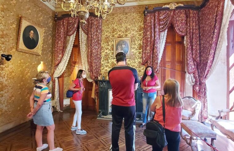 Dia dos Professores: profissionais terão acesso gratuito à Casa de Petrópolis neste sábado