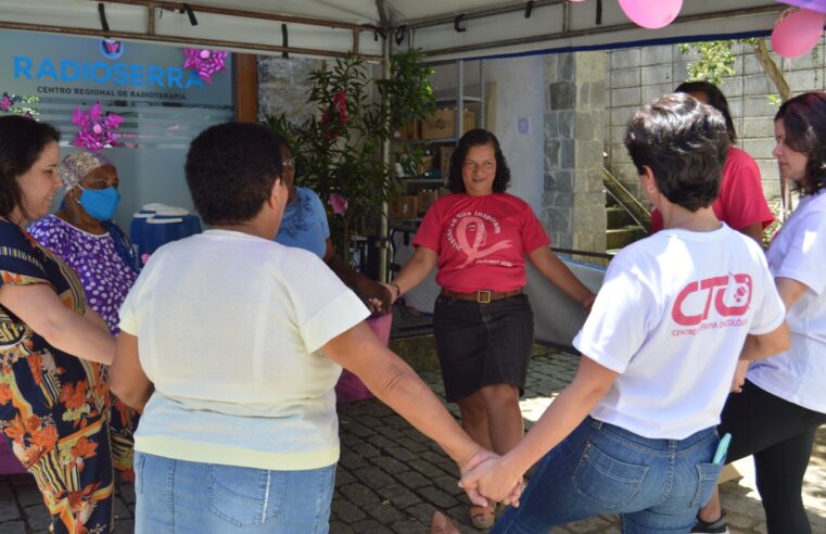 Outubro Rosa: radio-oncologista fala sobre a importância de ações para pacientes com câncer