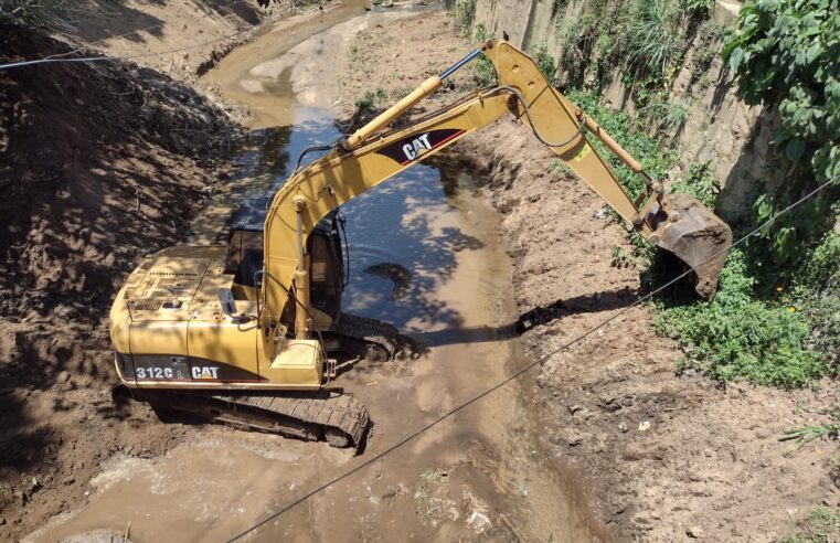 Remoção de detritos continua em Petrópolis