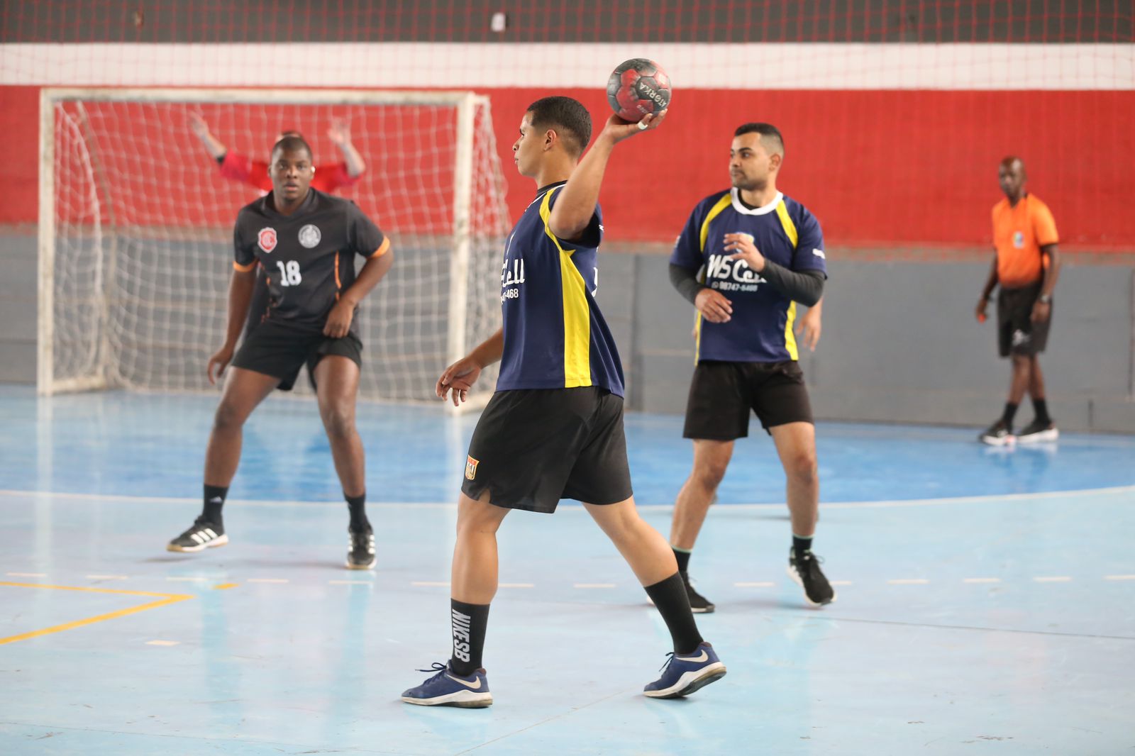 Semifinais do Handebol Feminino acontecem neste domingo (23) em Petrópolis