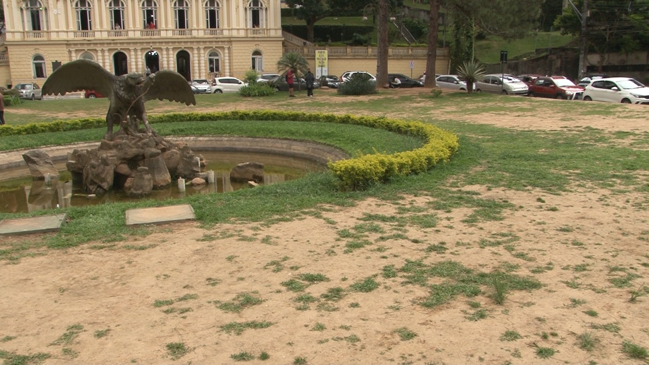 Praça Visconde de Mauá ainda não passou por revitalização