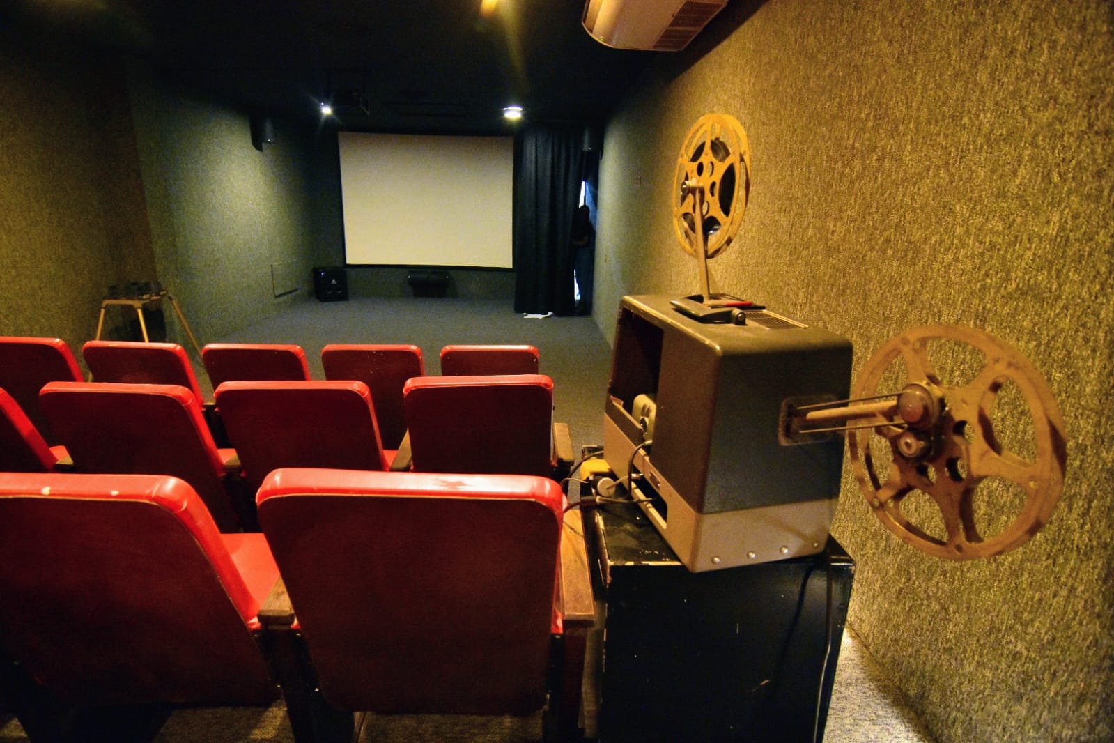 Prefeitura reabre única sala de cinema pública de Petrópolis