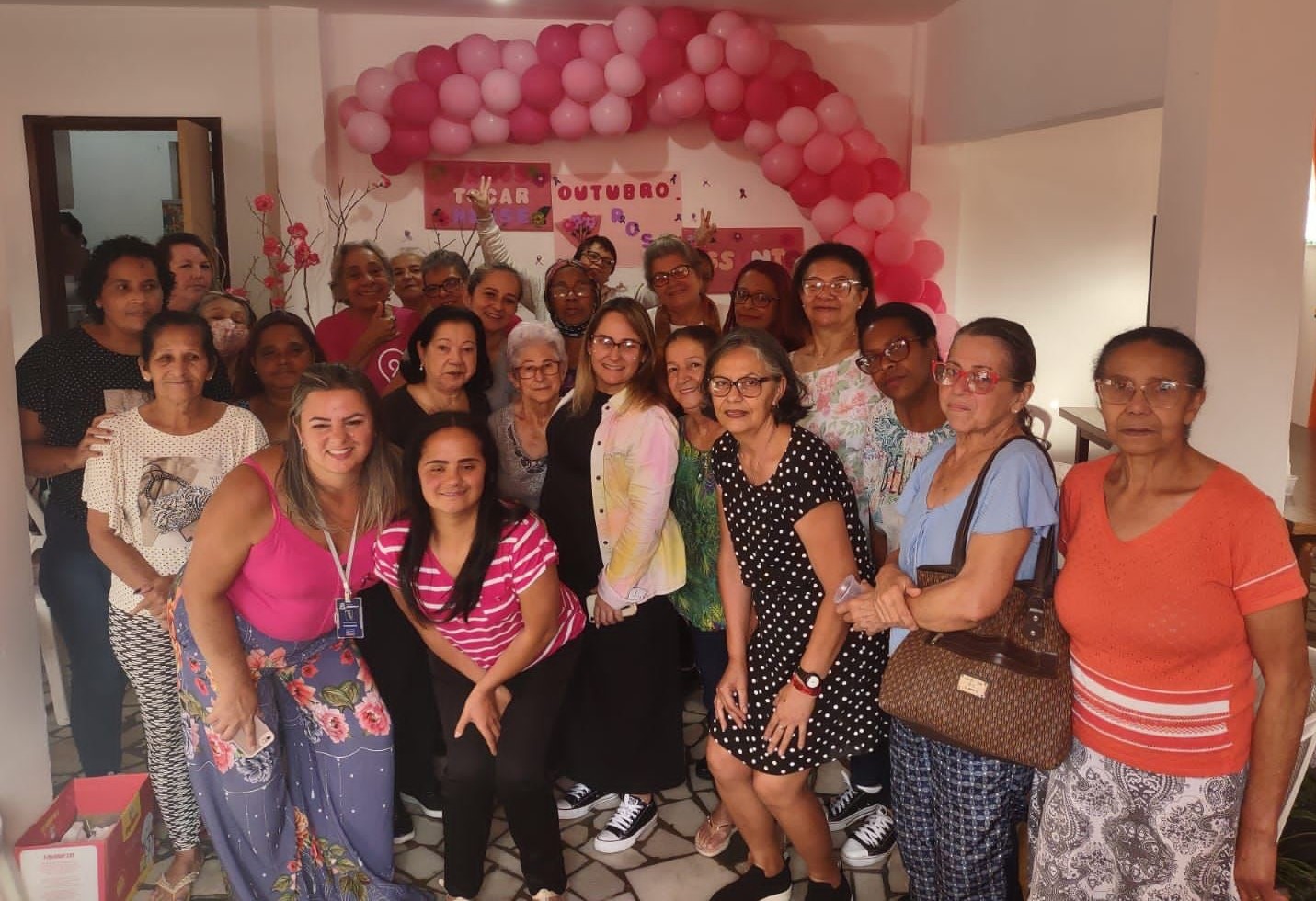 Assistidas pelo CRAS Alto participam de palestra sobre prevenção ao câncer de mama