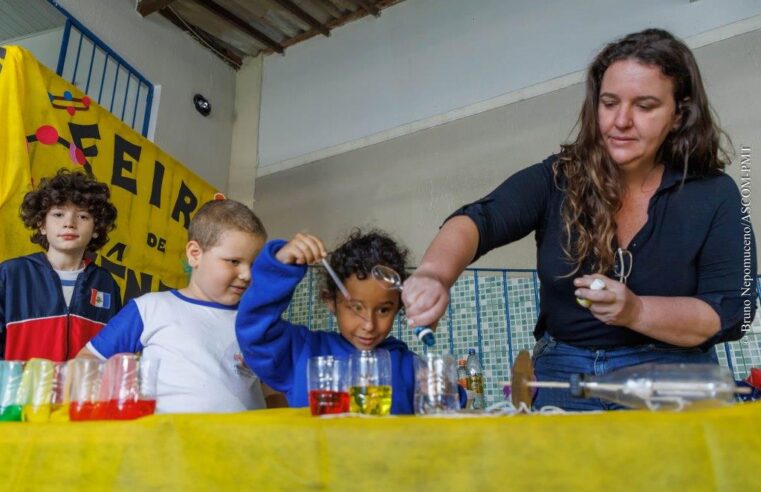 Secretaria de Educação promove 1ª Feira de Ciências das Salas de Recursos Multifuncionais