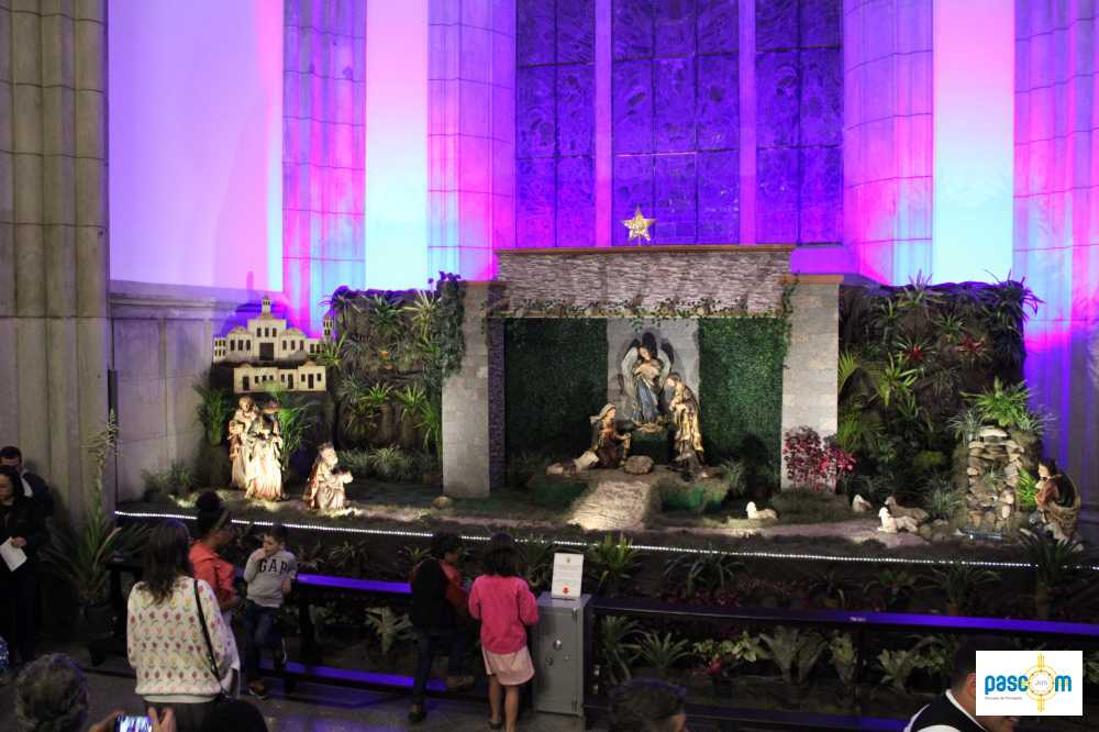 Catedral de Petrópolis inaugura o tradicional presépio de Natal