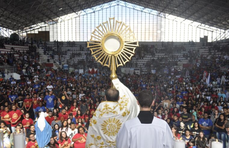 Diocese de Petrópolis realiza Congresso Eucarístico com atividades em todas as paróquias