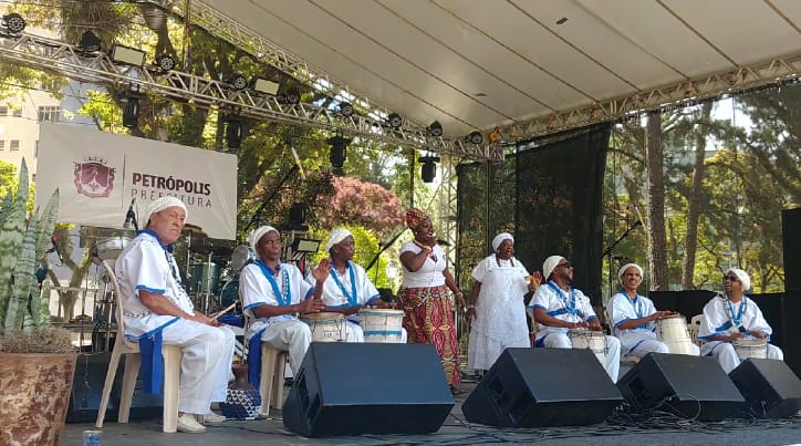 Festa Afro Ubuntu termina com show de Leci Brandão e Marcha do Povo de Santo