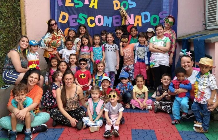 Pais organizam campanha para impedir fechamento de escola em Petrópolis