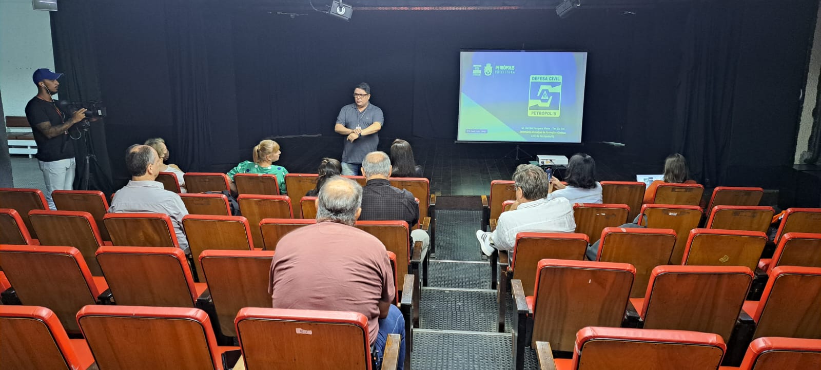 Treinamento do Protocolo de Inundação para os lojistas do Centro Histórico é promovido em Petrópolis